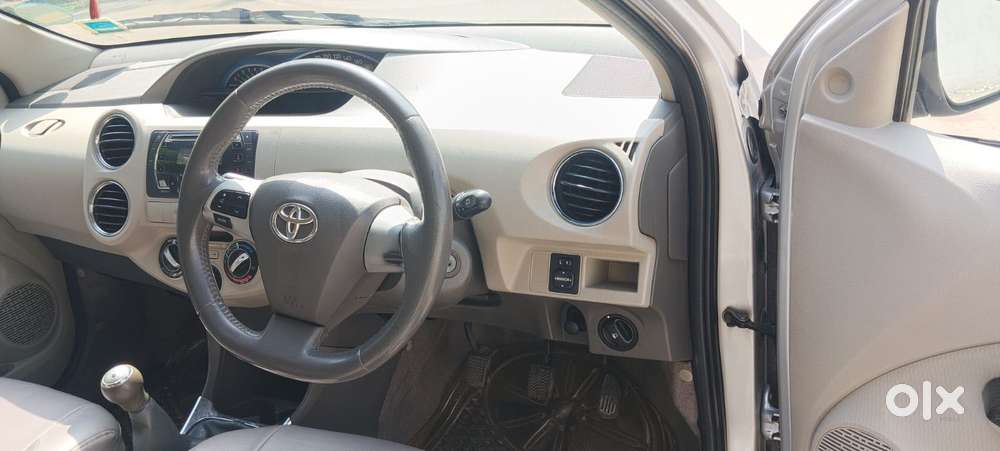 Toyota Etios 2014-2016 V, 2015, Petrol