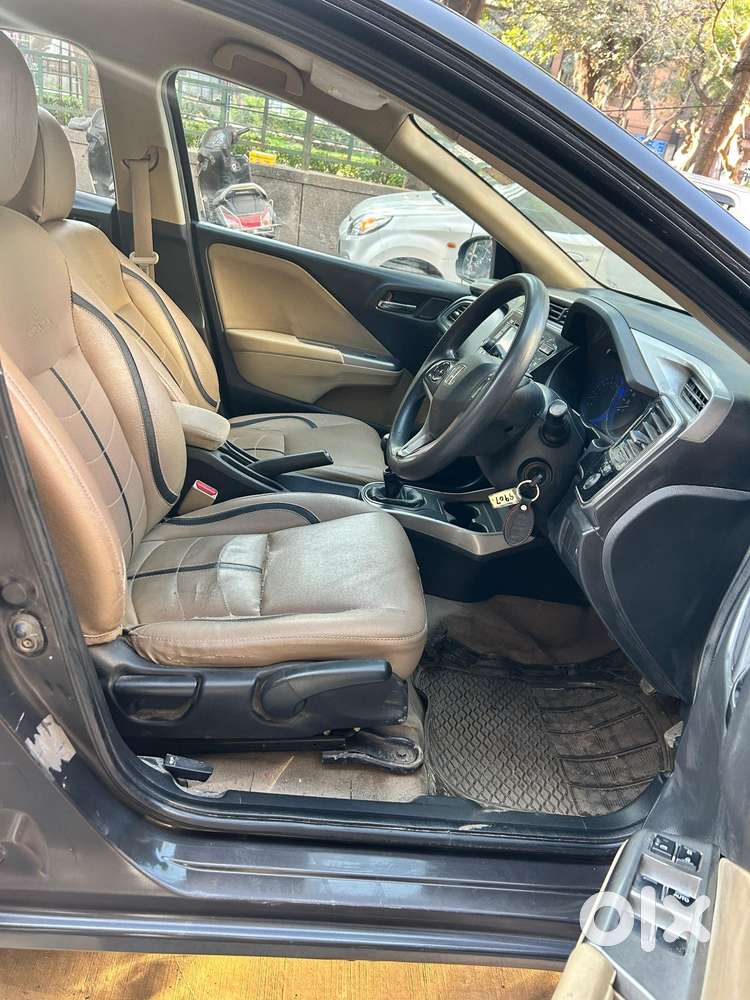 Honda City 1.5 V 4th Gen I-vtec Mt, 2016, Petrol