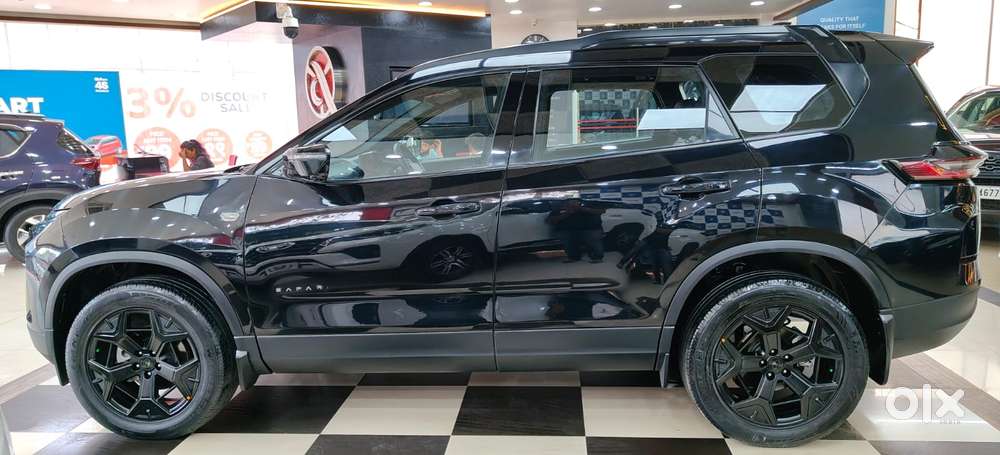 Tata Safari Accomplished Plus Dark Edition, 2024, Diesel