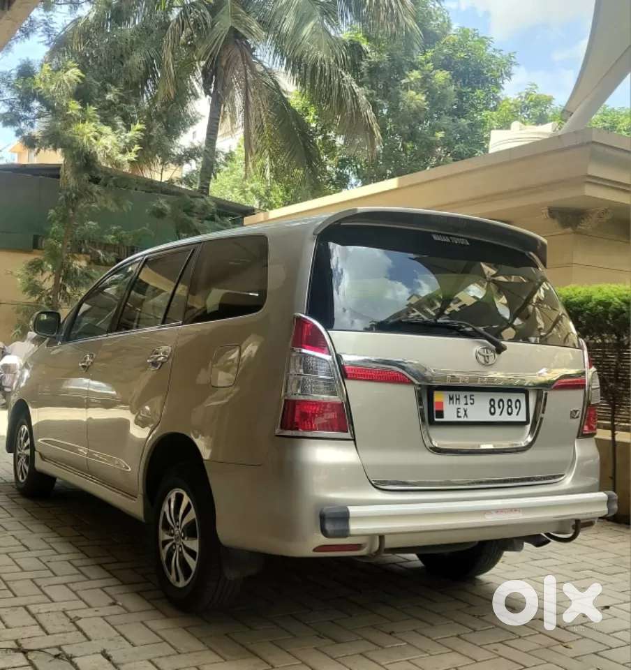 Toyota Innova 2.5 Gx 8 Str Bs-iii, 2015, Diesel