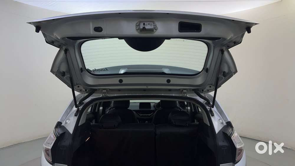 Tata Nexon 1.2 Revotron Xza Plus (l), 2018, Petrol