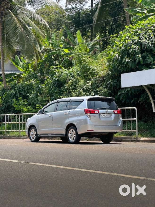 Toyota Innova Crysta 2.8 Gx At, 2017, Diesel