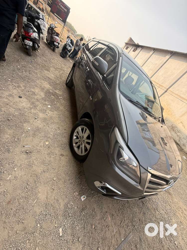 Toyota Innova 2011 Diesel Well Maintained