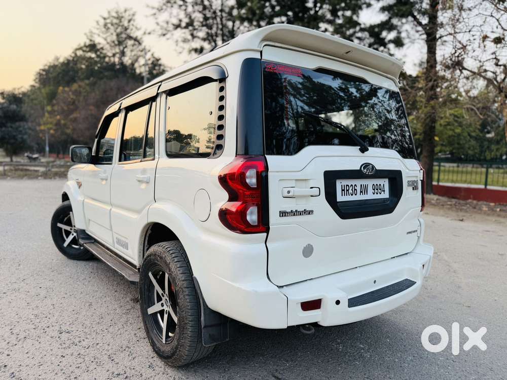 Mahindra Scorpio