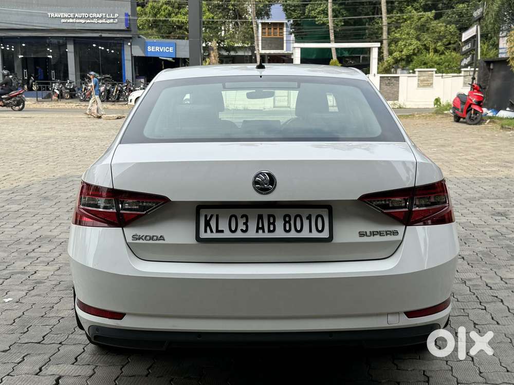 Skoda Superb Lk 1.8 Tsi At, 2017, Petrol