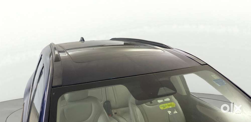 Mahindra Xuv700 2.0 Ax 7 Petrol Mt Str, 2021, Petrol