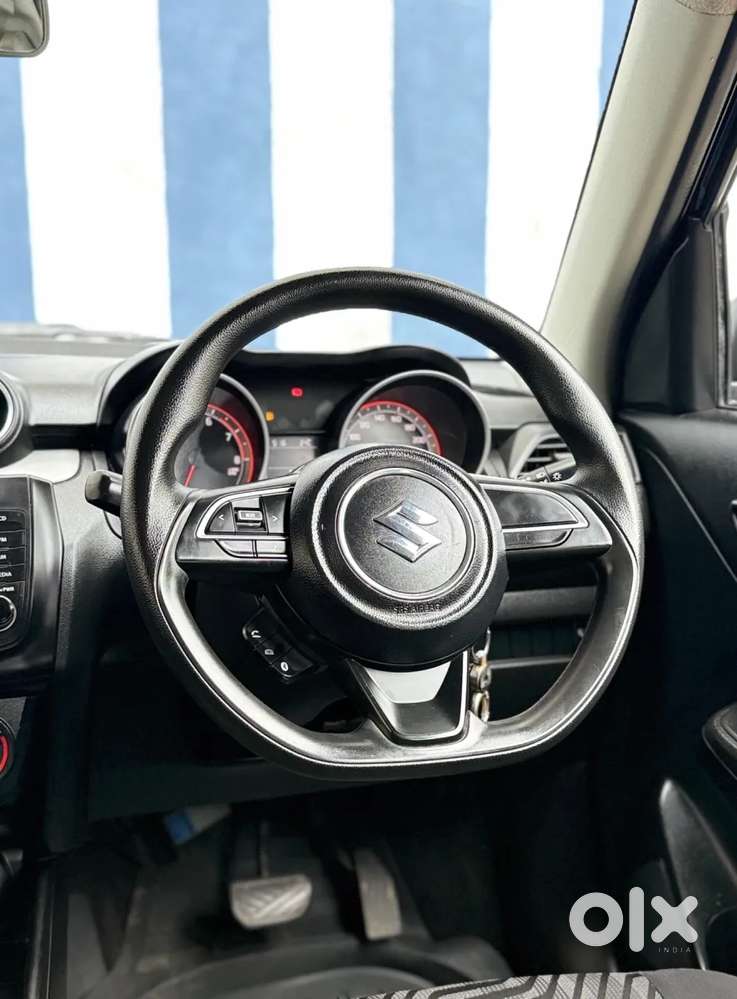 Maruti Suzuki Swift Amt Vxi, 2019, Petrol