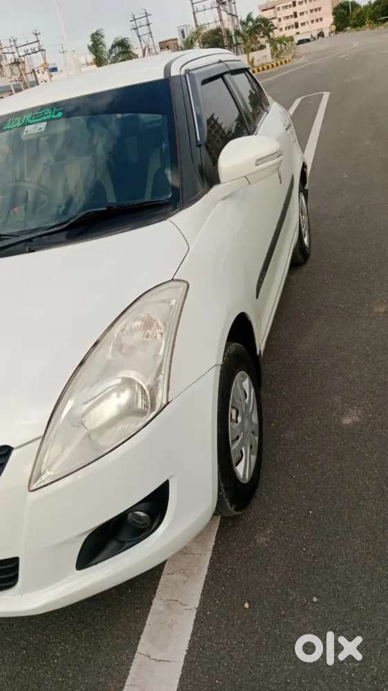 Maruti Suzuki Dzire 1.2 Vxi 2013