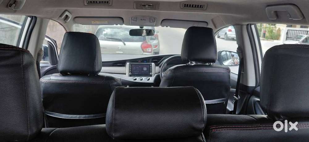 Toyota Innova Crysta 2.4 Gx Limited Edition 8 Str, 2023, Diesel