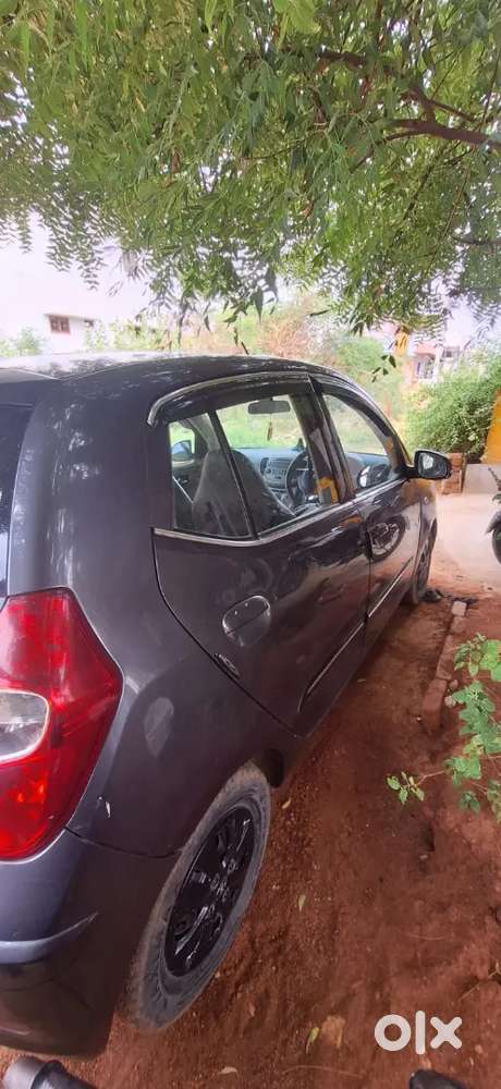 Hyundai I10 Sportz 2011 Model