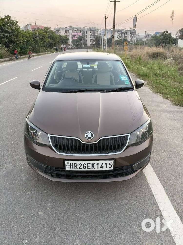 Skoda Rapid 1.0 Ambition Tsi, 2020, Petrol