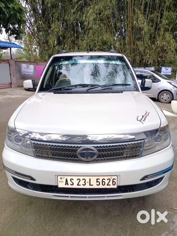 Tata Safari Storme 2014