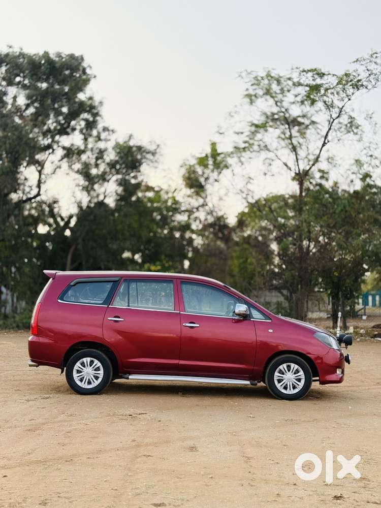 Toyota Innova 2.5 G (diesel) 7 Seater Bs Iv, 2006, Diesel