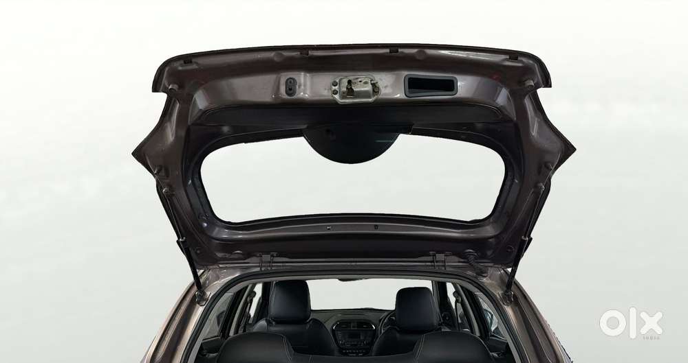 Tata Tiago 1.2 Revotron Xz, 2017, Petrol