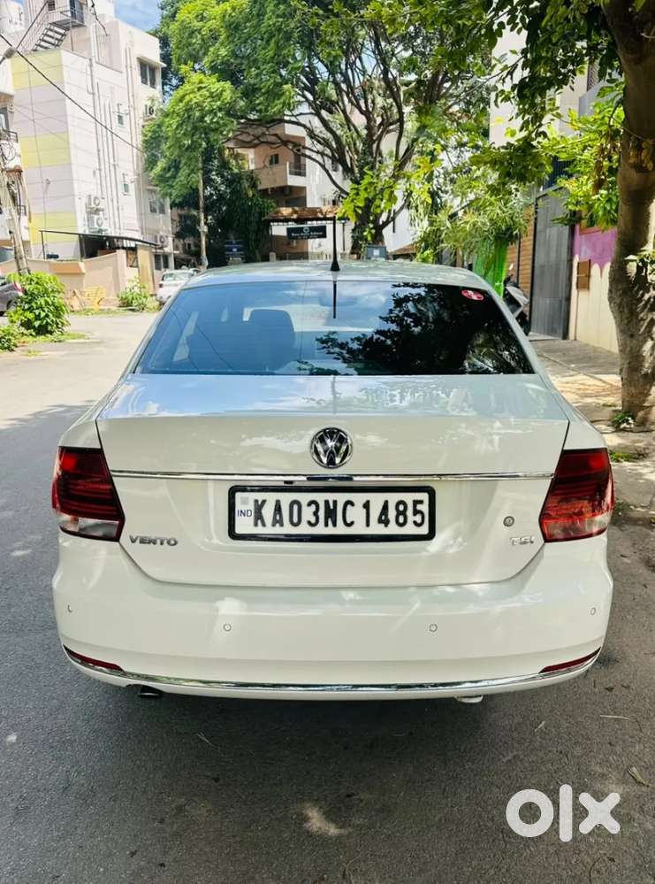 Volkswagen Vento 1.2 Tsi Highline Plus At, 2018, Petrol