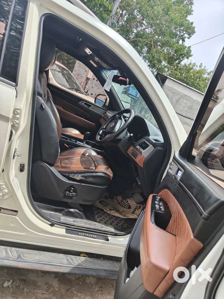 Mahindra Alturas G4 4wd At, 2020, Diesel