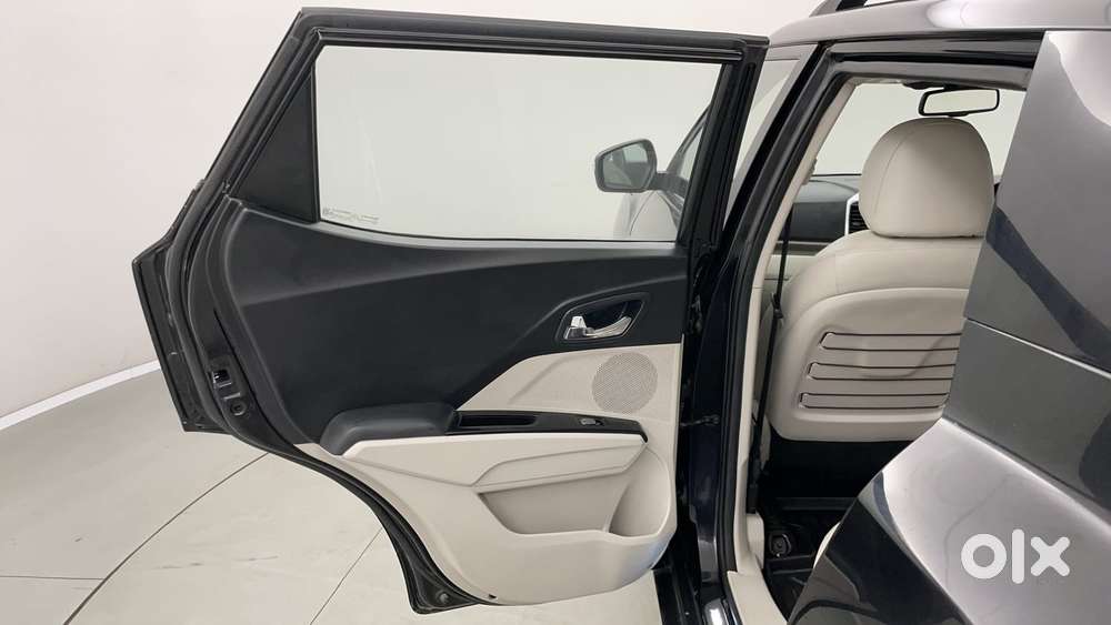 Mahindra Xuv300 W8 Option, 2022, Petrol