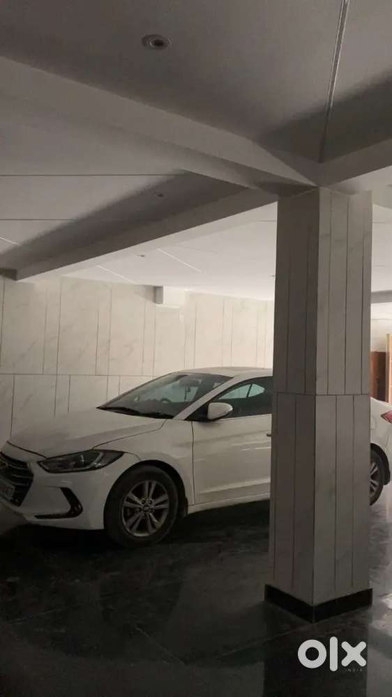 Hyundai Elantra 2017 Petrol Well Maintained Family Car