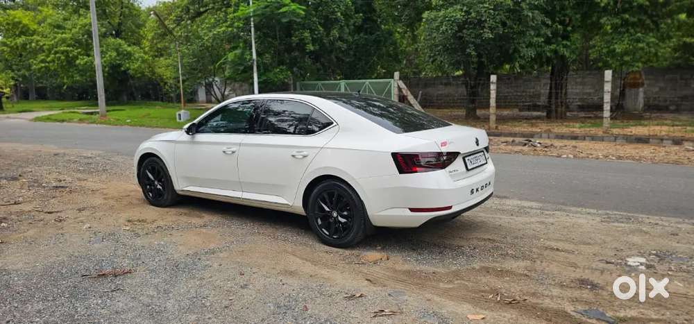 Skoda Superb L&k 2018 Diesel Automatic