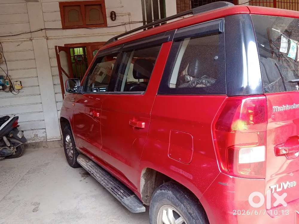 Mahindra Tuv300