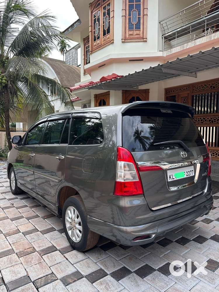 Toyota Innova 2012 Diesel Well Maintained