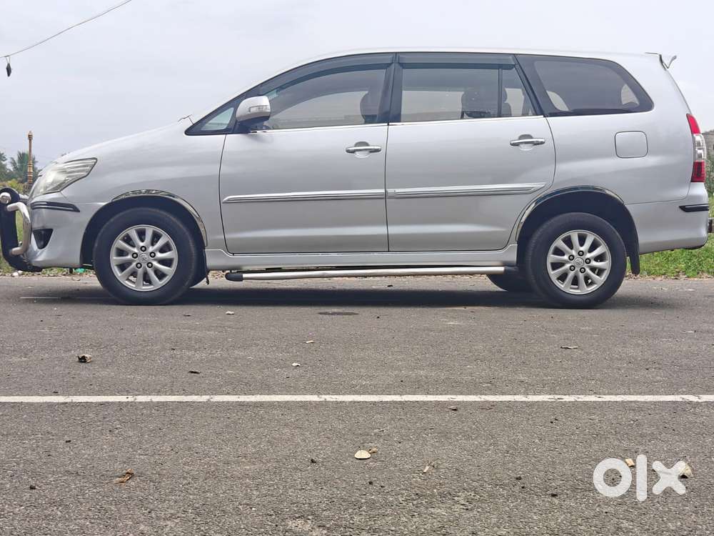 Toyota Innova 2.5 Vx 7 Seater Bs Iv, 2013, Diesel