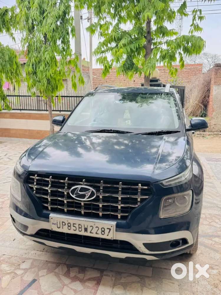 Hyundai Venue 2021 Petrol Well Maintained