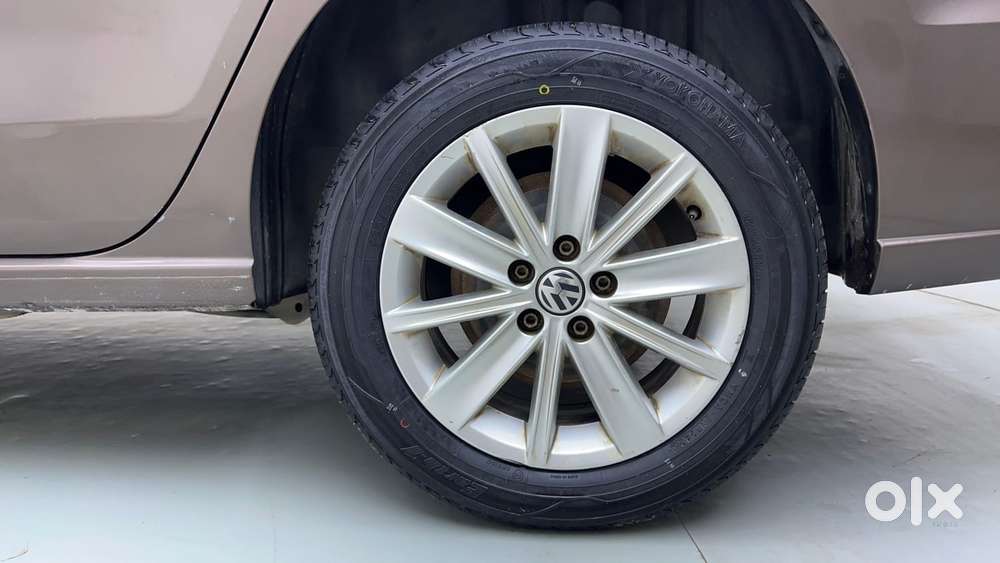 Volkswagen Vento Petrol Highline, 2016, Petrol