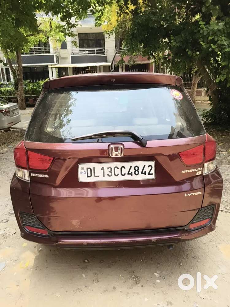 Honda Mobilio 2015 Petrol Well Maintained Top Vmt 43000 Kms 7 Seater