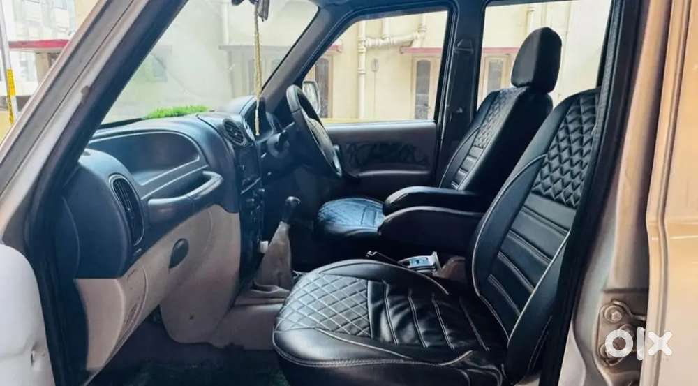 Mahindra Scorpio Classic 2006