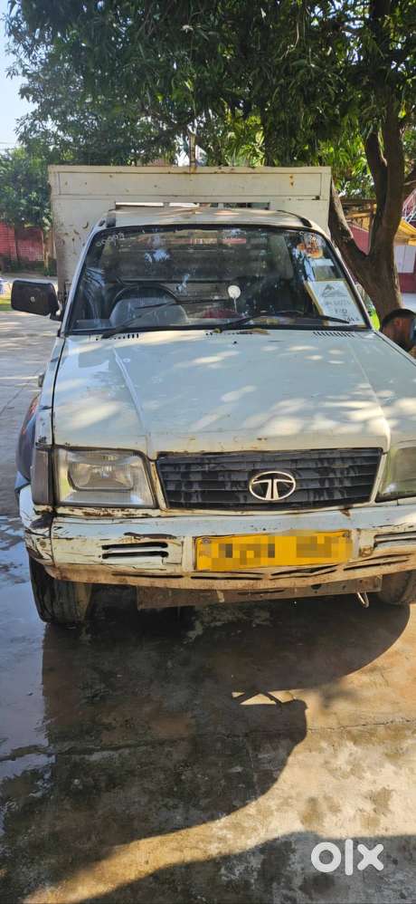 Tata Sumo Grande Lx-2442 2013 Car