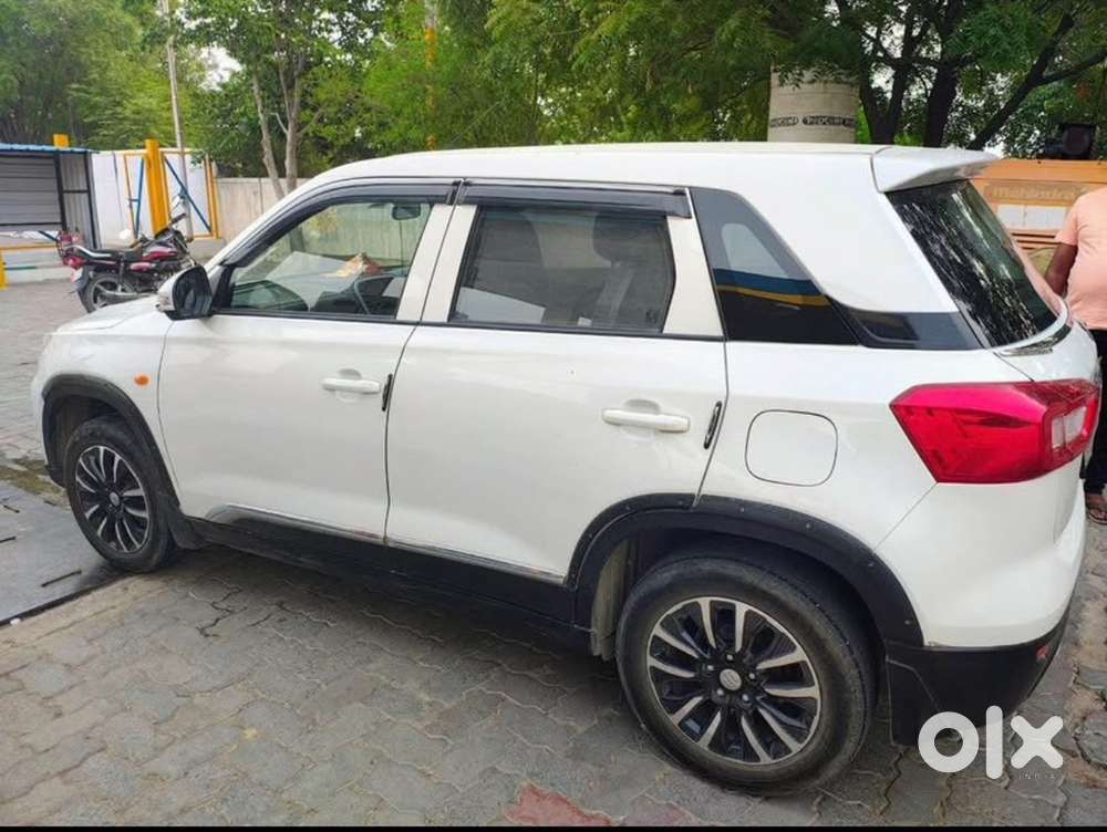 Maruti Suzuki Brezza Lxi 2021