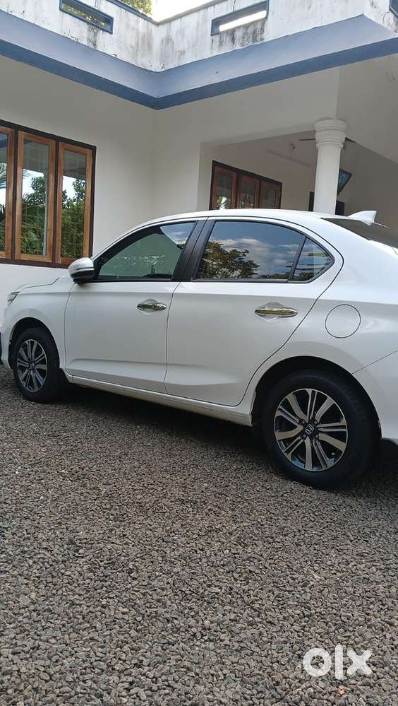 Honda Amaze 2nd Gen 2023 Petrol Well Maintained