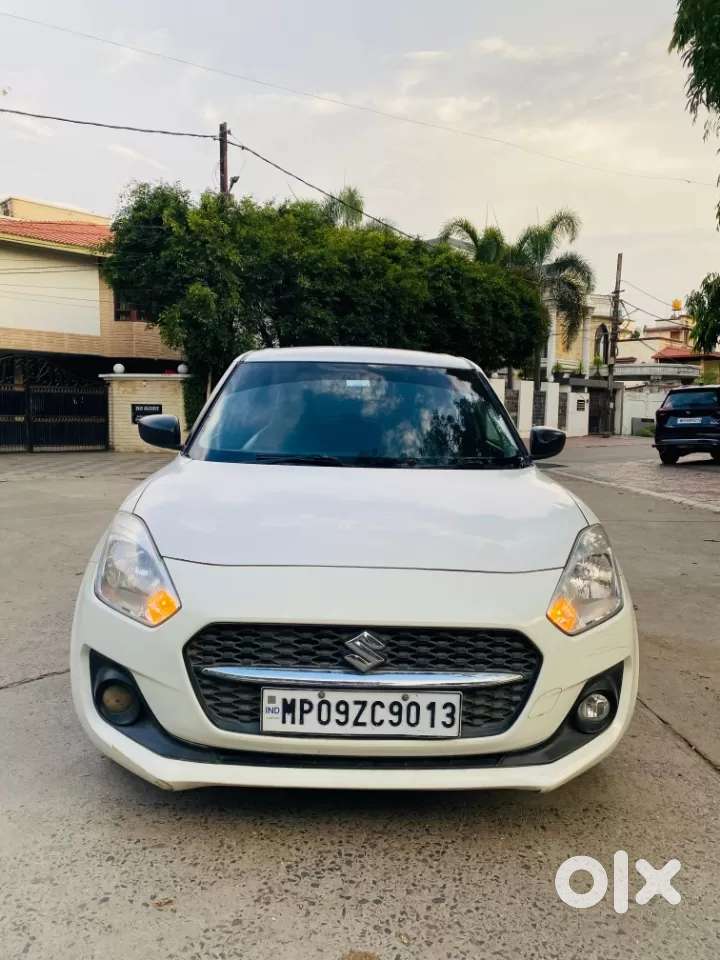 Maruti Suzuki Swift Vxi, 2022, Petrol