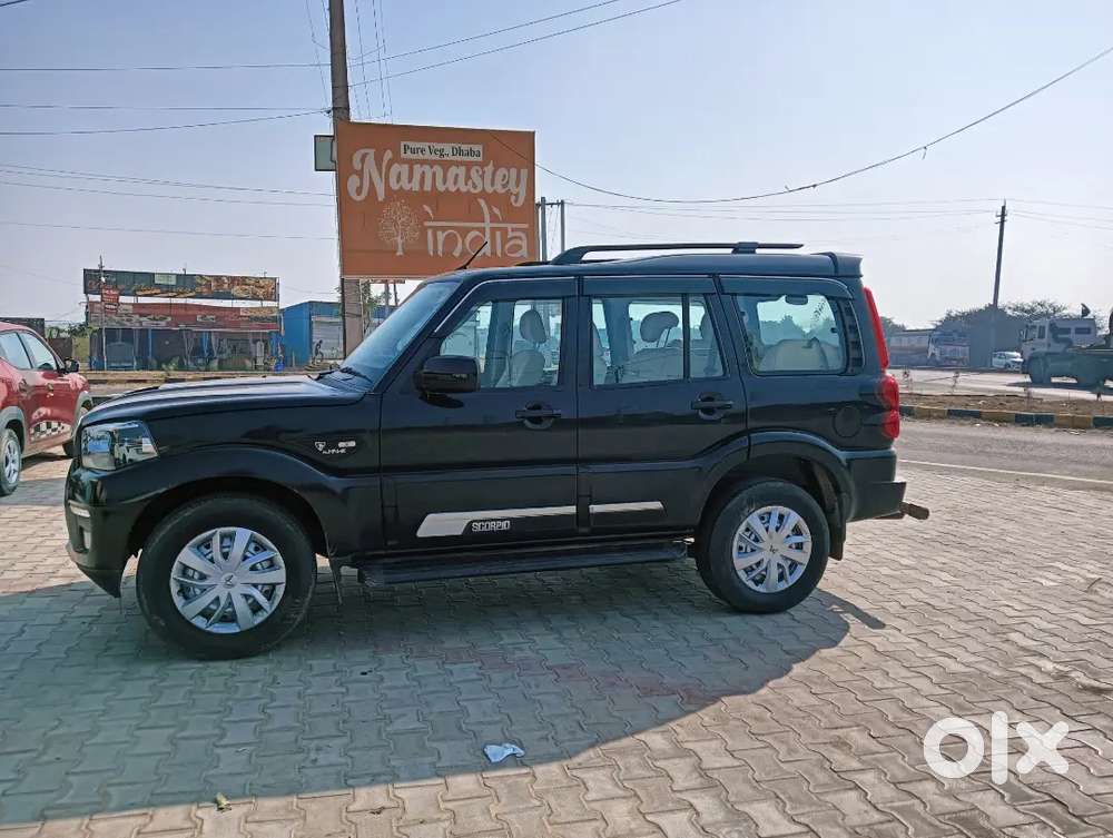 Mahindra Scorpio 2.2 Classic S 2024