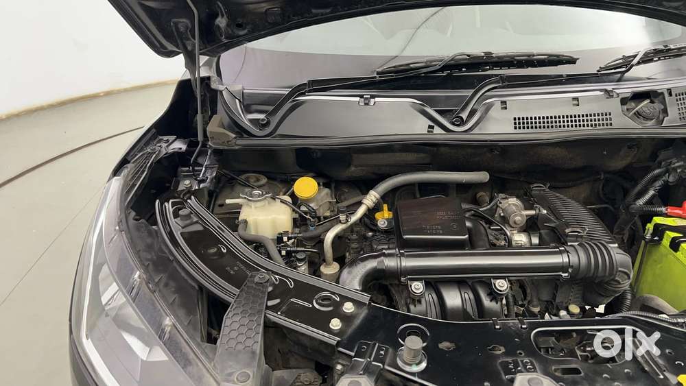 Nissan Magnite 1.0 Xv, 2022, Petrol