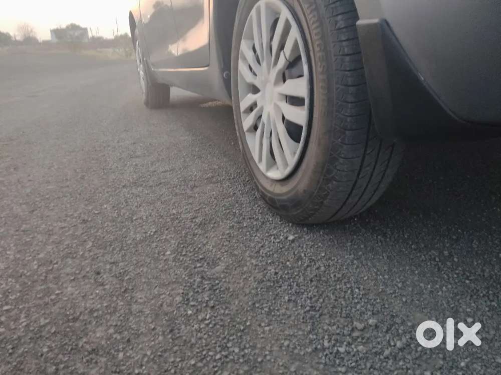 Maruti Suzuki Swift Dzire 2015 Diesel 92000 Km Driven