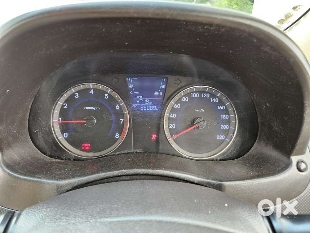 Hyundai Verna 1.6 Sx, 2013, Petrol
