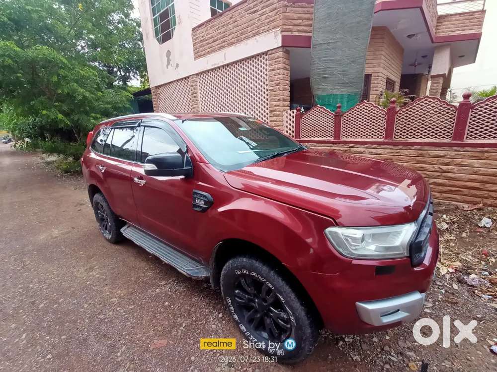Ford Endeavour 3.2 Titanium 2016