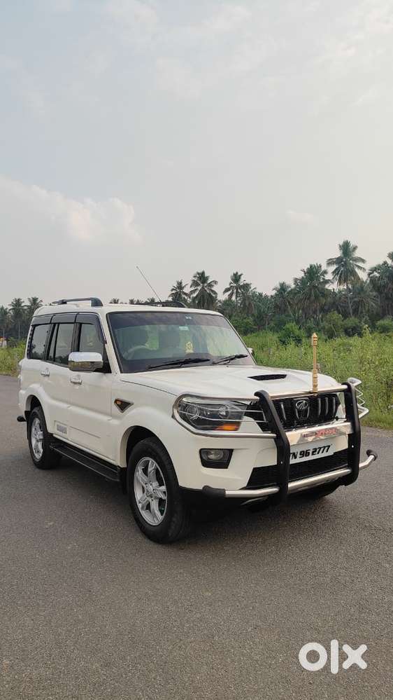 Mahindra Scorpio S10, 2017, Diesel