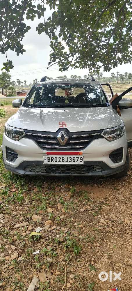Renault Triber 1.0 Rxe 2023 Model