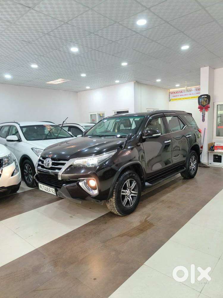 Toyota Fortuner 2.8 2wd Mt, 2016, Diesel