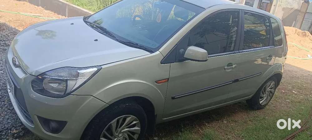 Ford Figo Diesel Titanium 2011