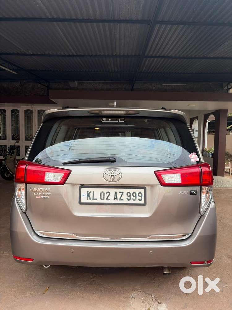 Toyota Innova Crysta 2.8 Z At 2016 Diesel Well Maintained