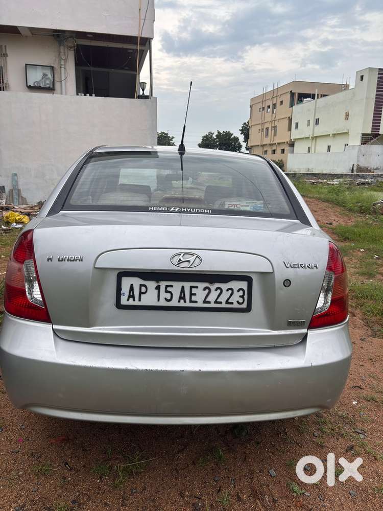 Hyundai Verna 2006 Diesel 160000 Km Driven