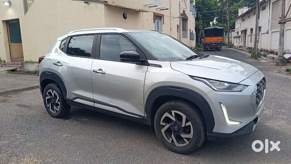 Nissan Magnite 1.0 Xv Executive Turbo Cvt, 2023, Petrol