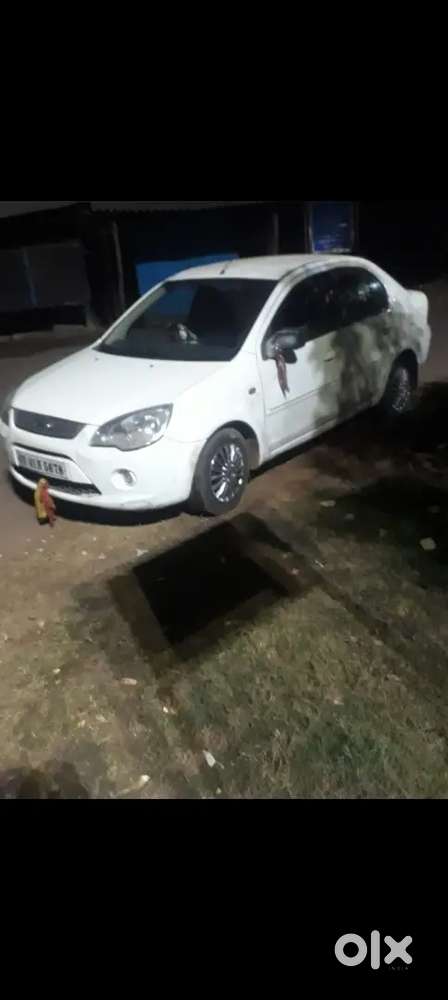 Ford Fiesta 1.4 Zxi 2014