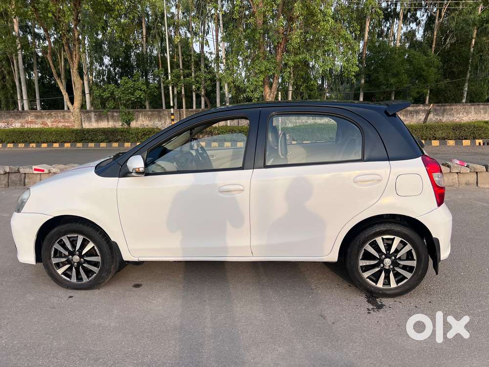 Toyota Etios Liva, 2017, Petrol