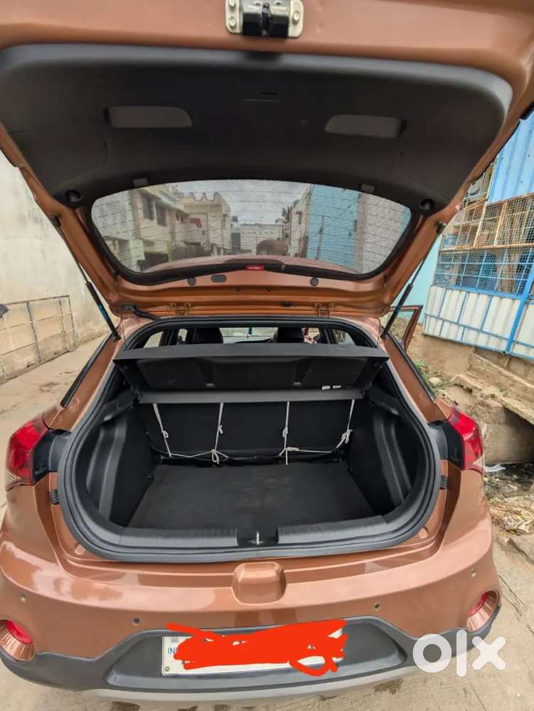 Hyundai I20 Active 2015 Petrol Well Maintained 2keys Available