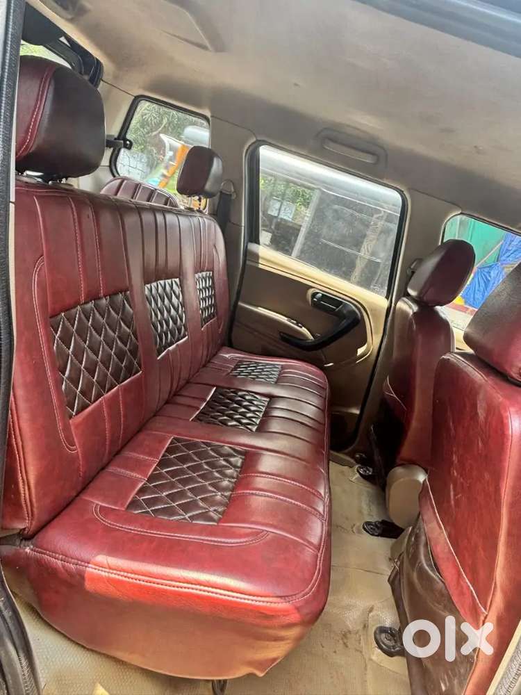 Mahindra Tuv 300 2017